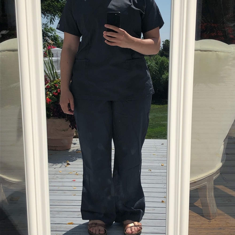 ButterSoft Scrubs Petite Jean Style Mid rise L
